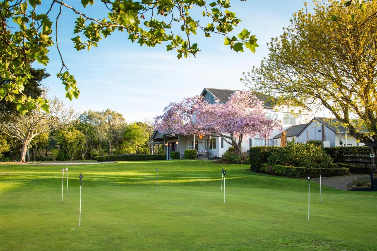 فيلا Maxwell'S Golf Retreat بومباي المظهر الخارجي الصورة